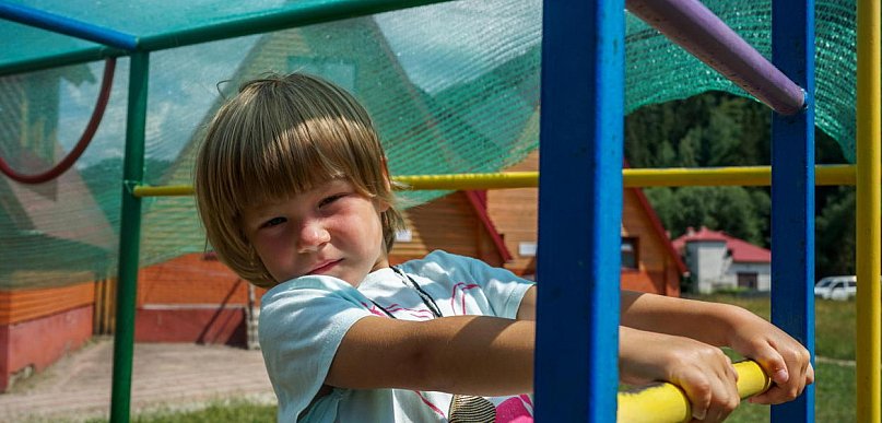 Caritas z okazji Dnia Dziecka: 25 tys. prezentów dla najmłodszych w Polsce i 7 tys