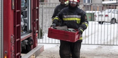 Śląskie: 26-latka poszkodowana w pożarze mieszkania-9566