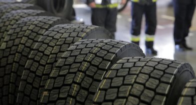 Rzecznik Michelin Polska: koncern zamyka zakład opon do ciężarówek, ale nie zwalni-25425