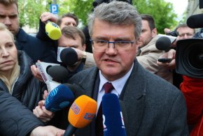 Kamińskiemu i Wąsikowi odczytano zarzuty udziału w głosowaniach w Sejmie; odmówili-25515