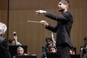 Dyrektor artystyczny Filharmonii Narodowej: W muzyce musi być miejsce na oddech-48865