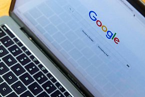 W ostatnim miesiącu kampanii Polacy pytali Google o Nawrockiego, aborcję i głosowa-49521