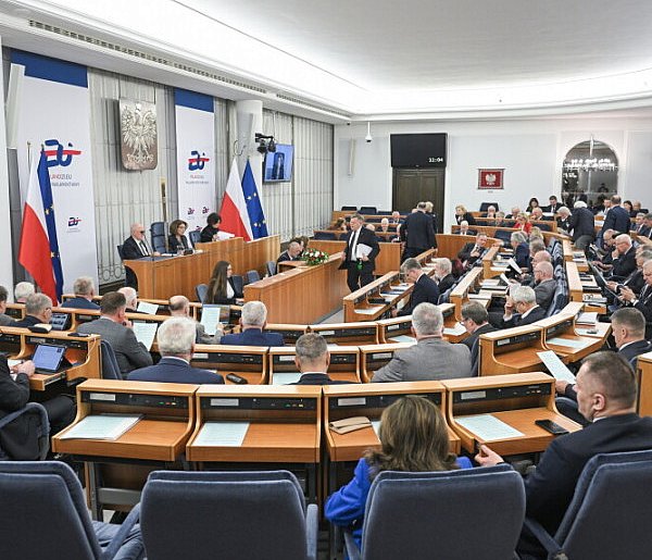 Senat bez poprawek do noweli specustawy powodziowej-49530