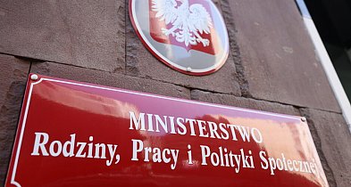 MRPiPS: stopa bezrobocia rejestrowanego w maju wyniosła 5 proc.-51101