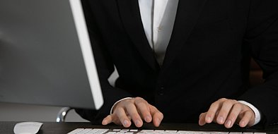 OLX Praca pomaga kandydatom znaleźć pracę i udostępnia nowe narzędzia AI zwiększaj