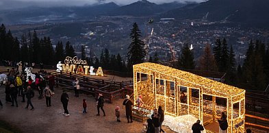 Zakopane: zainteresowanie turystów świętami i sylwestrem pod Tatrami wzrosło po pi