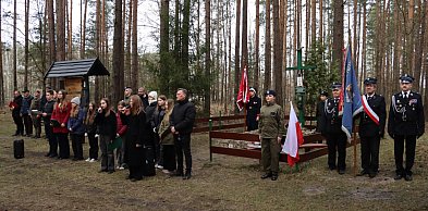 W Lesie Rokickim oddano hołd powstańcom styczniowym - zobacz relację