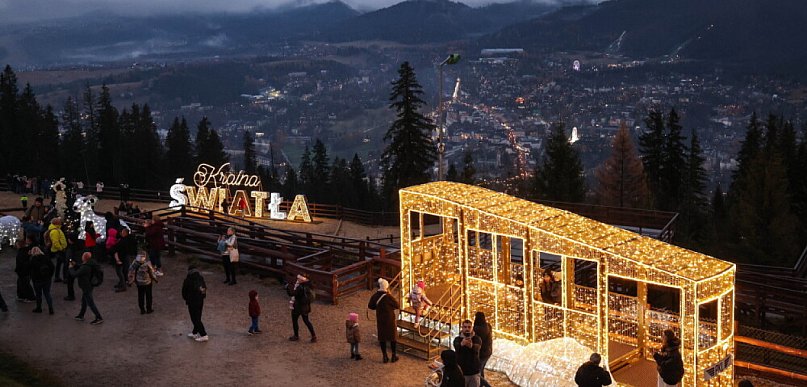 Zakopane: zainteresowanie turystów świętami i sylwestrem pod Tatrami wzrosło po pi