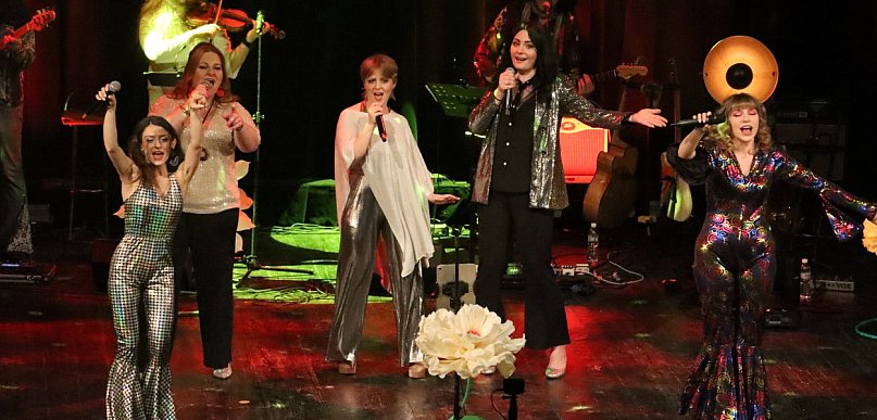 Zawiercie w rytmie lat 70. Niezwykły koncert w MOK Zawiercie za nami!